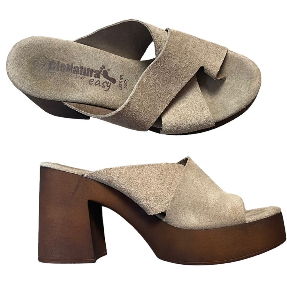 Chunky Platform Heel Suede Sandals Women’s 9 Toe Loop Beige BioNatura Easy